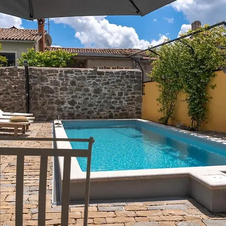 Lovely Rustic Katarina With 2 Pools Villa