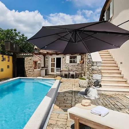 Lovely Rustic Katarina With 2 Pools *